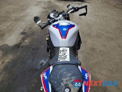 Zdjęcie 6 z 8 samochodu: 2021 BMW S 1000 R VIN:WB10D6203M6D55459 - miniatura