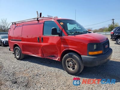 Czwarte zdjęcie samochodu z boku: 2016 GMC SAVANA G2500 VIN:1GTW7AFF6G1208931 - miniatura