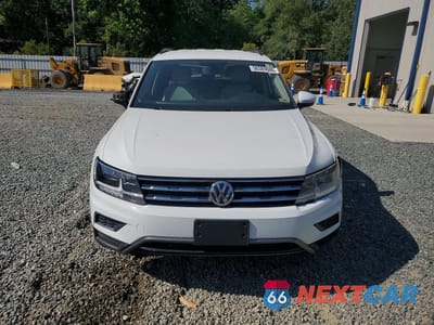 Piąte zdjęcie samochodu w środku: 2019 VOLKSWAGEN TIGUAN SE VIN:3VV2B7AX5KM040762 - miniatura