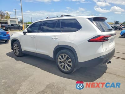 Drugie zdjęcie samochodu z przodu: 2024 TOYOTA GRAND HIGHLANDER LIMITED VIN:5TDAAAB59RS034898 - miniatura