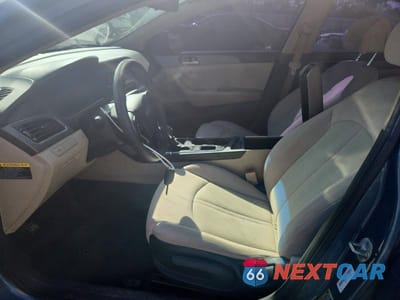 Zdjęcie 7 z 12 samochodu: 2015 HYUNDAI SONATA SE VIN:5NPE24AF7FH154193 - miniatura