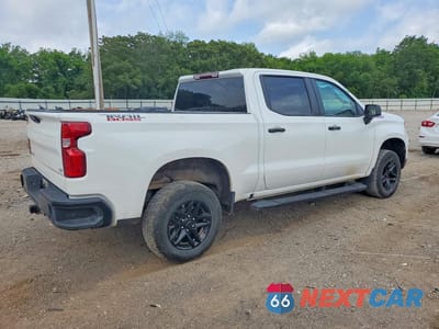 Trzecie zdjęcie samochodu z tyłu: 2024 CHEVROLET SILVERADO K1500 LT TRAIL BOSS VIN:3GCUDFED2RG343521 - miniatura