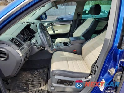 Zdjęcie 7 z 13 samochodu: 2010 VOLKSWAGEN TOUAREG V6 VIN:WVGBF7A96AD003276 - miniatura