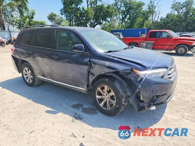 Czwarte zdjęcie samochodu z boku: 2012 TOYOTA HIGHLANDER SE VIN:5TDZK3EHXCS083942 - miniatura