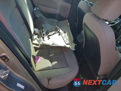 Zdjęcie 10 z 11 samochodu: 2017 HYUNDAI ELANTRA SE VIN:KMHD84LF5HU402498 - miniatura