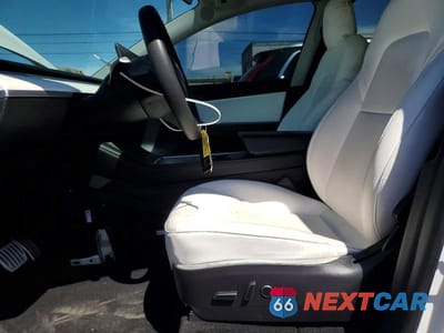 Zdjęcie 7 z 14 samochodu: 2022 TESLA MODEL Y VIN:7SAYGDEF0NF397305 - miniatura