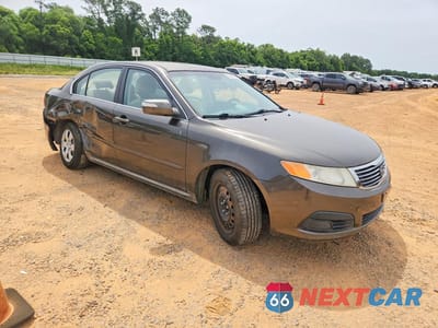 Czwarte zdjęcie samochodu z boku: 2010 KIA OPTIMA LX VIN:KNAGG4A84A5377518 - miniatura