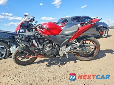 Trzecie zdjęcie samochodu z tyłu: 2014 HONDA CBR500 R VIN:MLHPC4463E5100404 - miniatura