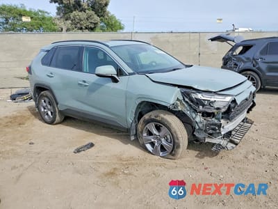 Czwarte zdjęcie samochodu z boku: 2022 TOYOTA RAV4 XLE VIN:2T3W1RFV9NW192018 - miniatura