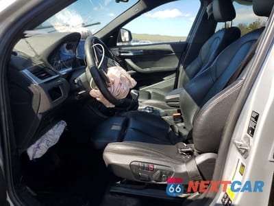 Zdjęcie 7 z 14 samochodu: 2018 BMW X1 XDRIVE28I VIN:WBXHT3C3XJ5K32002 - miniatura