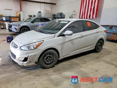 2017 HYUNDAI ACCENT SE KMHCT4AE2HU202893 - główne zdjęcie licytacji z USA - miniatura