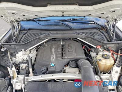 Zdjęcie 11 z 12 samochodu: 2017 BMW X5 SDRIVE35I VIN:5UXKR2C35H0X05774 - miniatura
