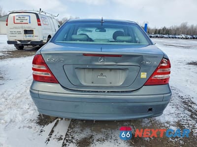 Zdjęcie 6 z 11 samochodu: 2005 MERCEDES-BENZ C 240 4MATIC VIN:WDBRF81J45F606898 - miniatura