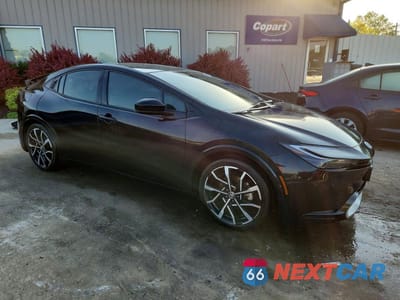 Czwarte zdjęcie samochodu z boku: 2024 TOYOTA PRIUS PRIME XSE VIN:JTDACACU4R3012857 - miniatura