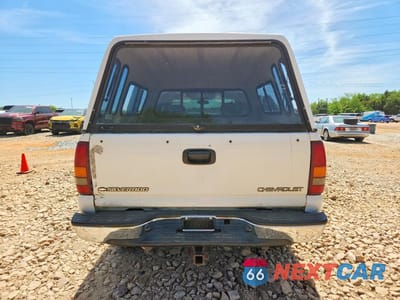 Zdjęcie 6 z 12 samochodu: 2002 CHEVROLET SILVERADO K1500 VIN:2GCEK19T721121487 - miniatura