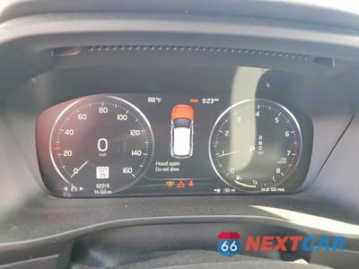 Zdjęcie 9 z 14 samochodu: 2020 VOLVO XC40 T5 MOMENTUM VIN:YV4162UK0L2325943 - miniatura