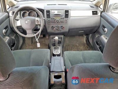 Zdjęcie 8 z 13 samochodu: 2010 NISSAN VERSA 1.8 S VIN:3N1BC1CP1AL465022 - miniatura