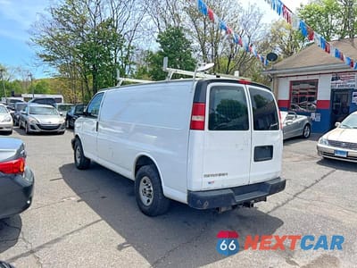 Trzecie zdjęcie samochodu z tyłu: 2013 GMC SAVANA G2500 VIN:1GTW7FCB6D1180204 - miniatura