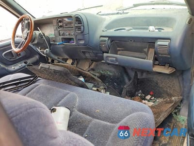 Zdjęcie 8 z 12 samochodu: 1996 CHEVROLET GMT-400 K2500 VIN:1GCGK24R1TZ159526 - miniatura