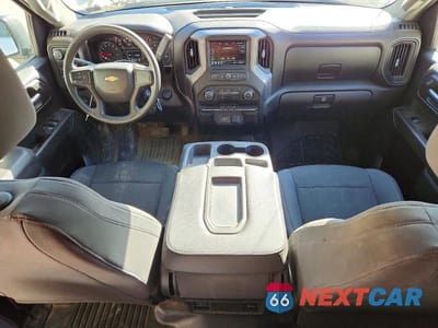 Zdjęcie 8 z 11 samochodu: 2019 CHEVROLET SILVERADO K1500 VIN:1GCRYAEF5KZ181730 - miniatura