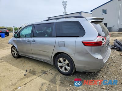 Drugie zdjęcie samochodu z przodu: 2015 TOYOTA SIENNA LE VIN:5TDKK3DC2FS550976 - miniatura