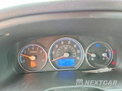 Zdjęcie 9 z 13 samochodu: 2007 HYUNDAI SANTA FE SE VIN:5NMSH73E27H040687 - miniatura