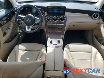 Zdjęcie 8 z 14 samochodu: 2021 MERCEDES-BENZ GLC 300 VIN:W1N0G8DB0MV316067 - miniatura