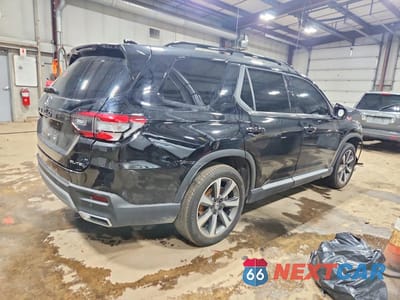 Trzecie zdjęcie samochodu z tyłu: 2024 HONDA PILOT ELITE VIN:5FNYG1H81RB035305 - miniatura