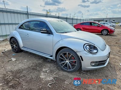 Czwarte zdjęcie samochodu z boku: 2012 VOLKSWAGEN BEETLE TURBO VIN:3VW467AT1CM649628 - miniatura
