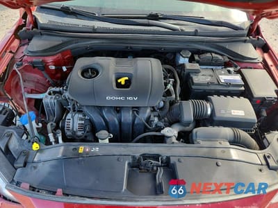 Zdjęcie 11 z 12 samochodu: 2017 HYUNDAI ELANTRA SE VIN:5NPD84LF0HH117562 - miniatura
