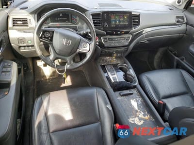 Zdjęcie 8 z 13 samochodu: 2019 HONDA PILOT TOURING VIN:5FNYF6H99KB089627 - miniatura