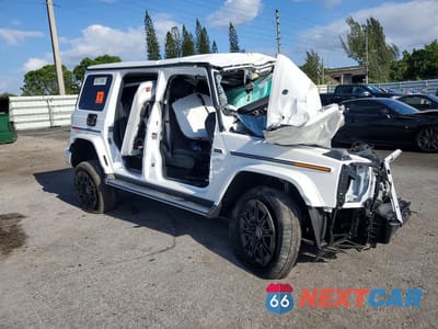 Czwarte zdjęcie samochodu z boku: 2025 MERCEDES-BENZ G 580E VIN:W1NWM0ABXSX036926 - miniatura