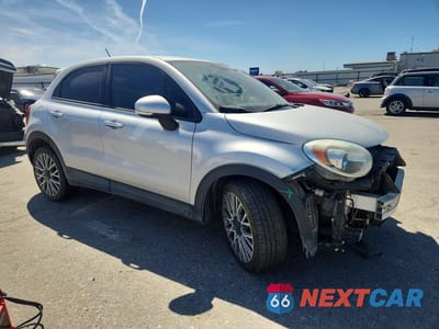 Czwarte zdjęcie samochodu z boku: 2016 FIAT 500X TREKKING VIN:ZFBCFXCT2GP347439 - miniatura