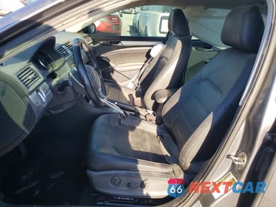 Zdjęcie 7 z 12 samochodu: 2019 VOLKSWAGEN PASSAT WOLFSBURG VIN:1VWLA7A39KC002386 - miniatura