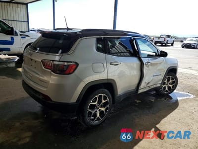 Trzecie zdjęcie samochodu z tyłu: 2025 JEEP COMPASS LIMITED VIN:3C4NJDCN4ST525117 - miniatura
