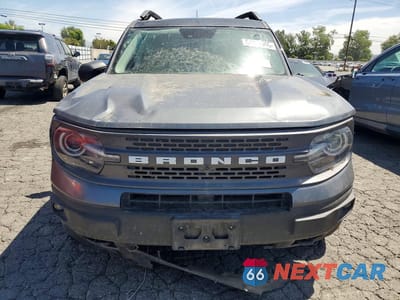 Piąte zdjęcie samochodu w środku: 2022 FORD BRONCO SPORT BADLANDS VIN:3FMCR9D9XNRD42493 - miniatura