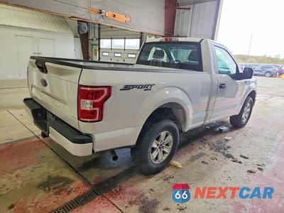 Trzecie zdjęcie samochodu z tyłu: 2018 FORD F150 VIN:1FTMF1EB9JFB56553 - miniatura
