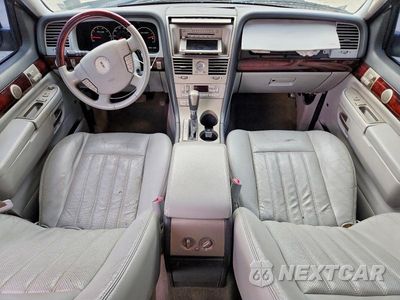 Zdjęcie 8 z 14 samochodu: 2004 LINCOLN AVIATOR VIN:5LMEU88H04ZJ38814 - miniatura