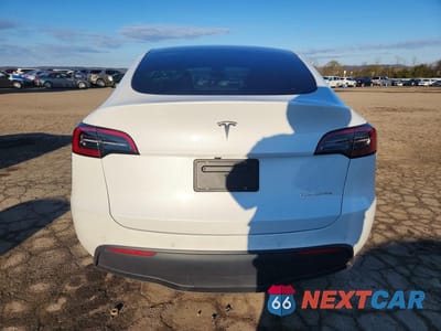 Zdjęcie 6 z 13 samochodu: 2022 TESLA MODEL Y VIN:7SAYGDEE0NF459132 - miniatura