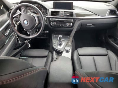 Zdjęcie 8 z 13 samochodu: 2018 BMW 330 XI VIN:WBA8K3C50JA483620 - miniatura