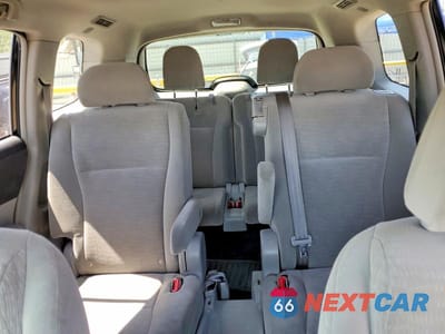 Zdjęcie 10 z 13 samochodu: 2012 TOYOTA HIGHLANDER HYBRID VIN:JTEBC3EH8C2010568 - miniatura