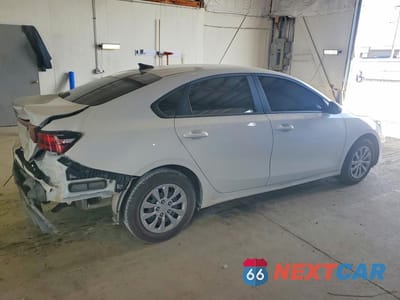 Trzecie zdjęcie samochodu z tyłu: 2024 KIA FORTE LX VIN:3KPF24AD0RE728483 - miniatura
