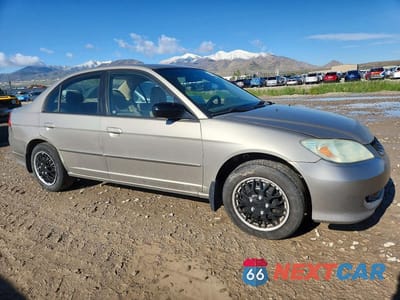 Czwarte zdjęcie samochodu z boku: 2004 HONDA CIVIC LX VIN:2HGES16574H526749 - miniatura
