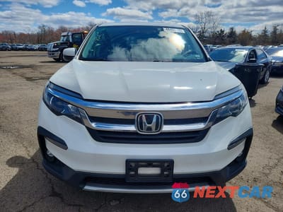 Piąte zdjęcie samochodu w środku: 2019 HONDA PILOT VIN:5FNYF6H54KB023418 - miniatura