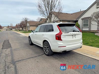Trzecie zdjęcie samochodu z tyłu: 2016 VOLVO XC90 T6 VIN:YV4A22PKXG1042940 - miniatura