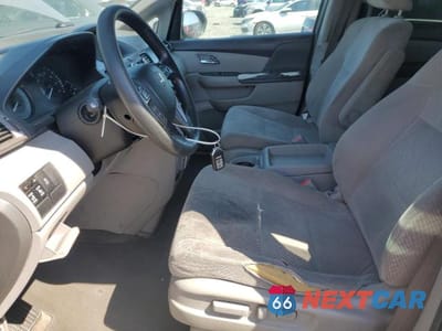 Zdjęcie 7 z 13 samochodu: 2017 HONDA ODYSSEY EX VIN:5FNRL5H46HB008636 - miniatura