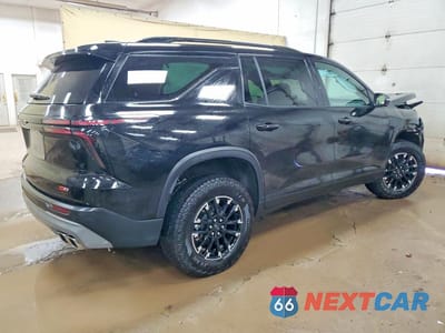 Trzecie zdjęcie samochodu z tyłu: 2025 CHEVROLET TRAVERSE Z71 VIN:1GNEVJRS7SJ169390 - miniatura