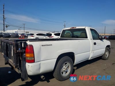 Trzecie zdjęcie samochodu z tyłu: 2000 CHEVROLET SILVERADO C1500 VIN:1GCEC14W8YE200396 - miniatura