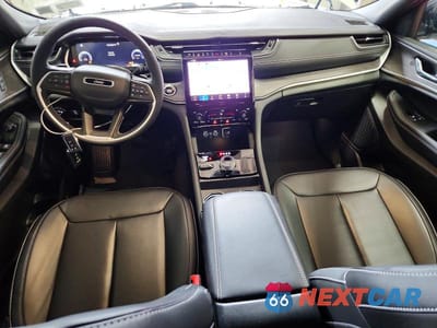 Zdjęcie 8 z 12 samochodu: 2025 JEEP GRAND CHEROKEE LIMITED VIN:1C4RJHBG0SC303116 - miniatura