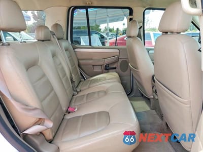 Zdjęcie 11 z 13 samochodu: 2004 FORD EXPLORER XLT VIN:1FMZU63K54ZA58923 - miniatura
